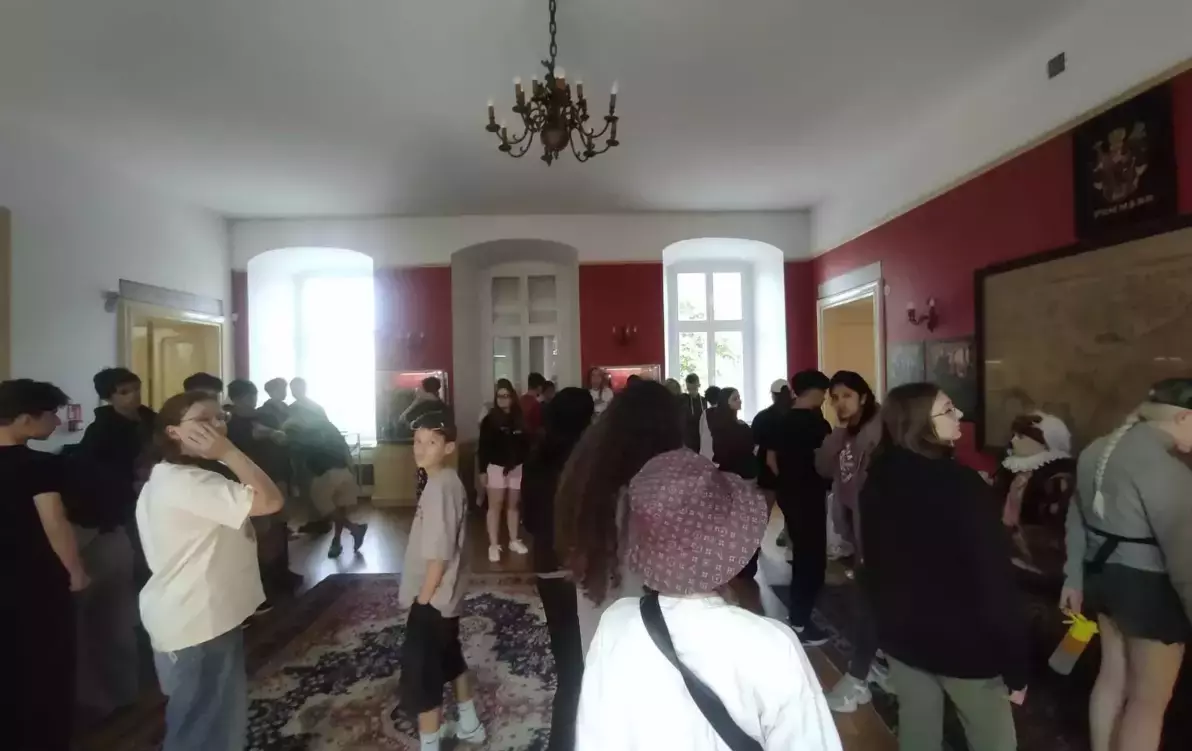 Zdjęcie do Goście z Open Future International School w Krakowie w Muzeum Pałacowym!