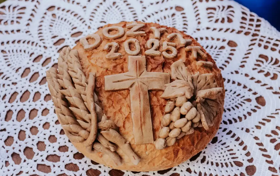 Zdjęcie do  &bdquo;Tradycje i obrzędy dożynkowe&rdquo; 