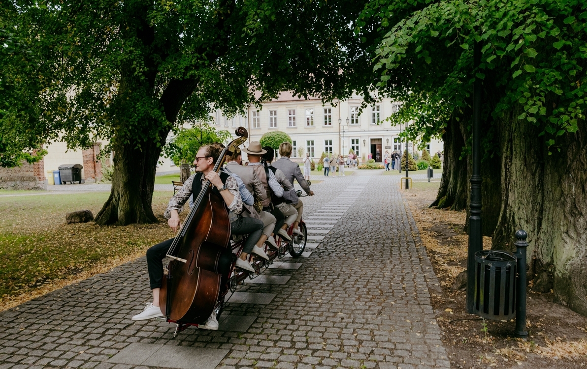 Zdjęcie do Big Bike Orchestra zagrała w Trzebiatowie.